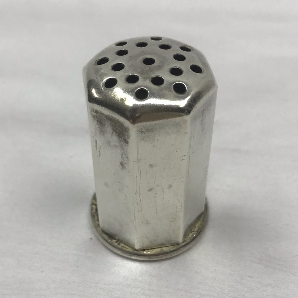 Vintage sterling silver salt/herb shaker